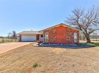 1102 Van Buren Ave NW, Piedmont, OK 73078