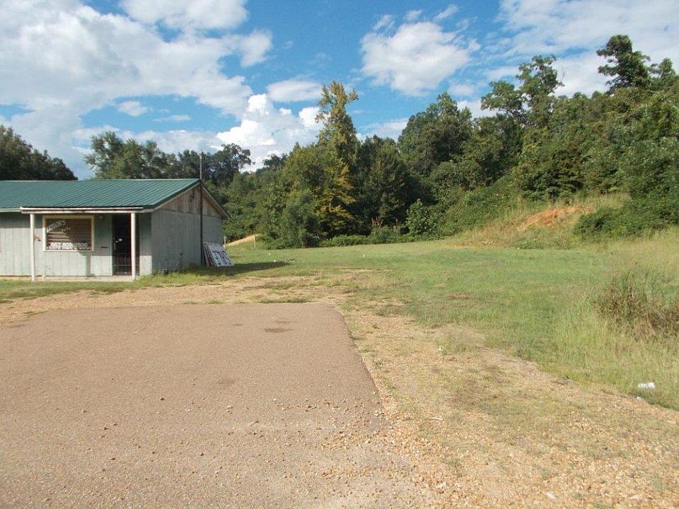 2nd image of 15370 Highway 8 W