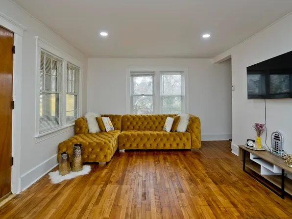 16 Fairlawn Cir, Shrewsbury, MA 01545