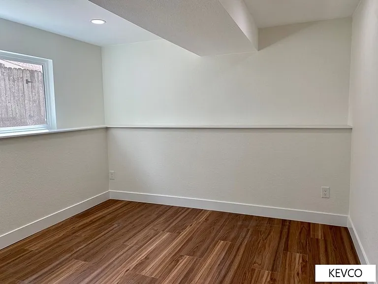 2401 Evergreen Dr — Photo 25