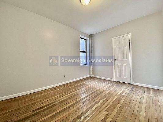 4th image of 570 W 156th St #36
