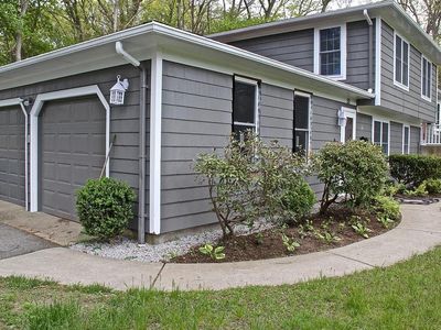 52 Maplewood Dr, East Greenwich, RI, 02818