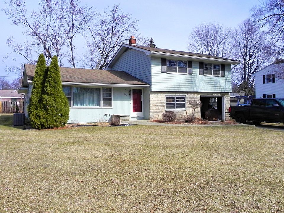 1st image of 608 Wilshire Dr