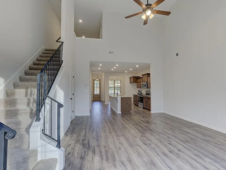 495 Maple St — Photo 13