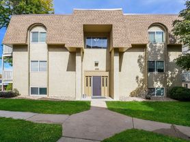 7335 E Quincy Ave