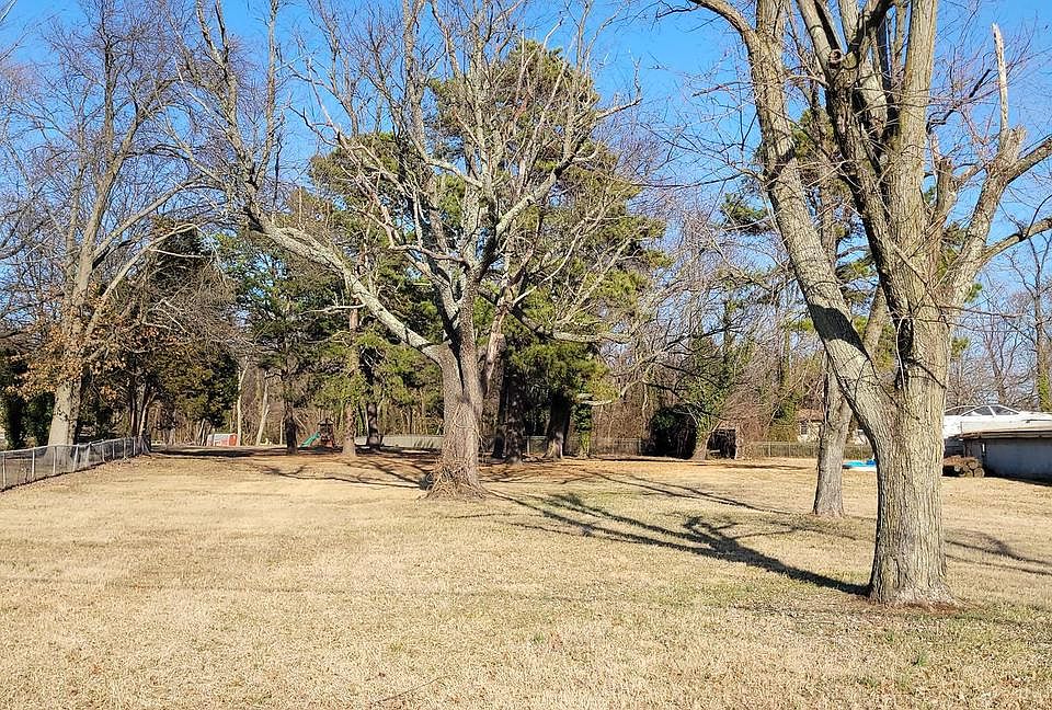 1st image of Beechwood Ave