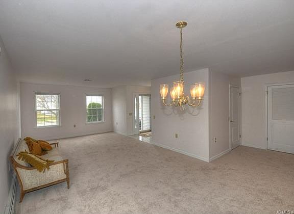 5th image of 294 Jamaica Blvd