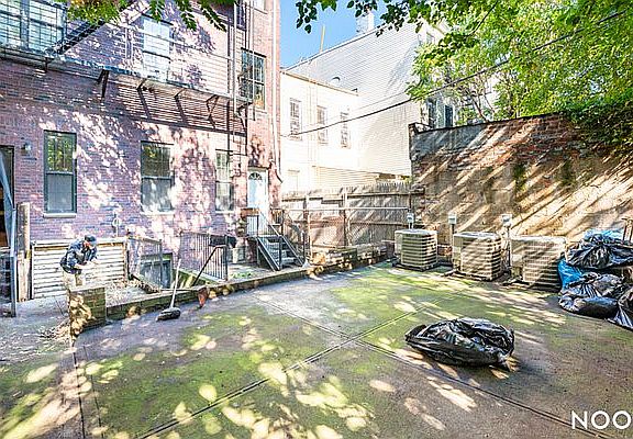2nd image of 218 Stanhope St #1I