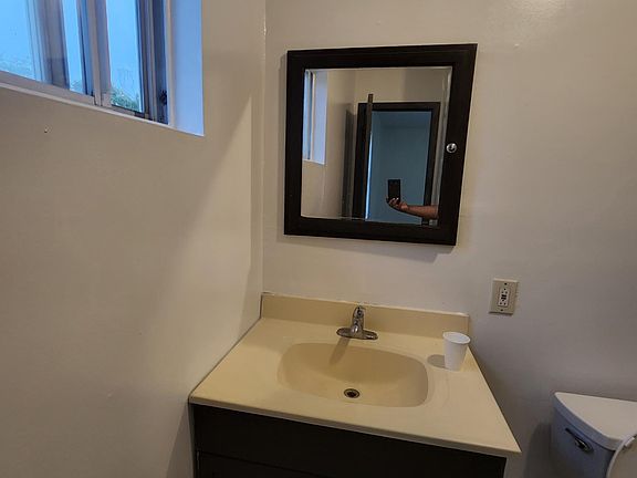 4th image of 18237 N Conduit Ave