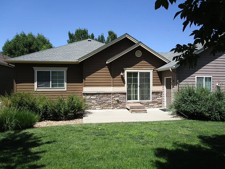 Village Cir — Photo 17