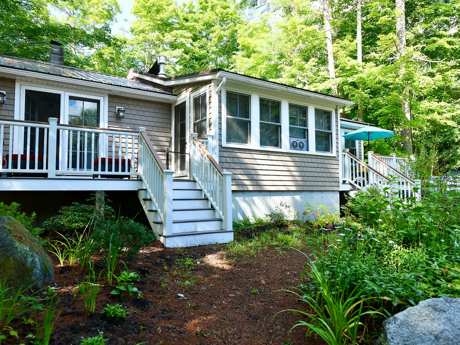 2 bed, 1000 sqft, $2,200 — Photo 3