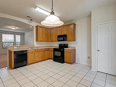 4th image of 4329 Summer Star Ln