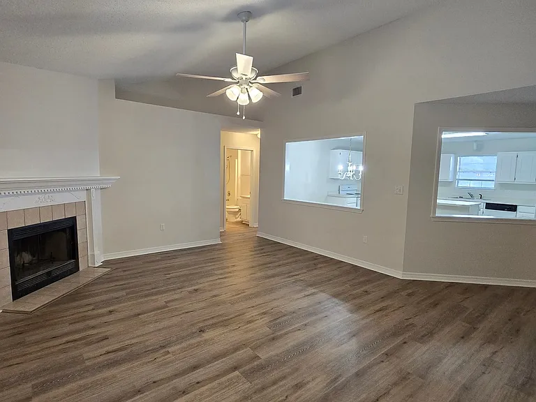 396 Brown Pl — Photo 12