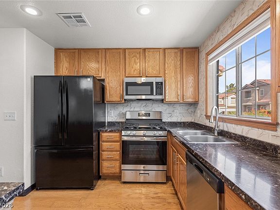 3rd image of 3023 Ocean City Ct