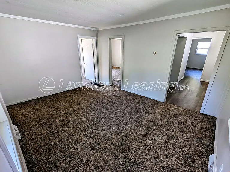 3502 Lowell Ave — Photo 4
