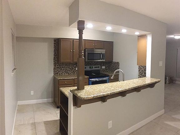 4th image of 1203 Oriole Blvd
