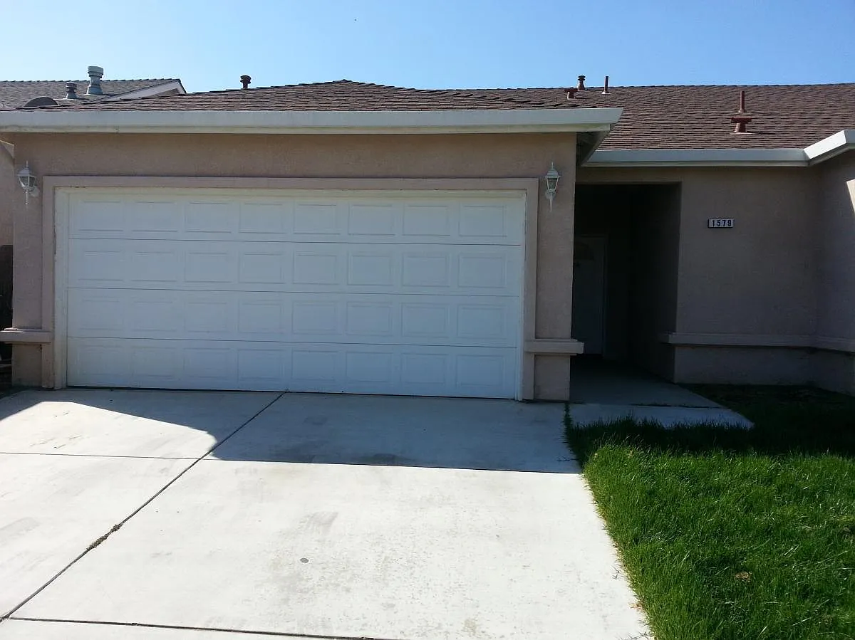 1579 Ronnie Ct photo 1
