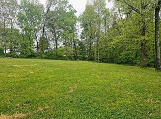 1531 War Eagle Dr, Crossville, TN 38572