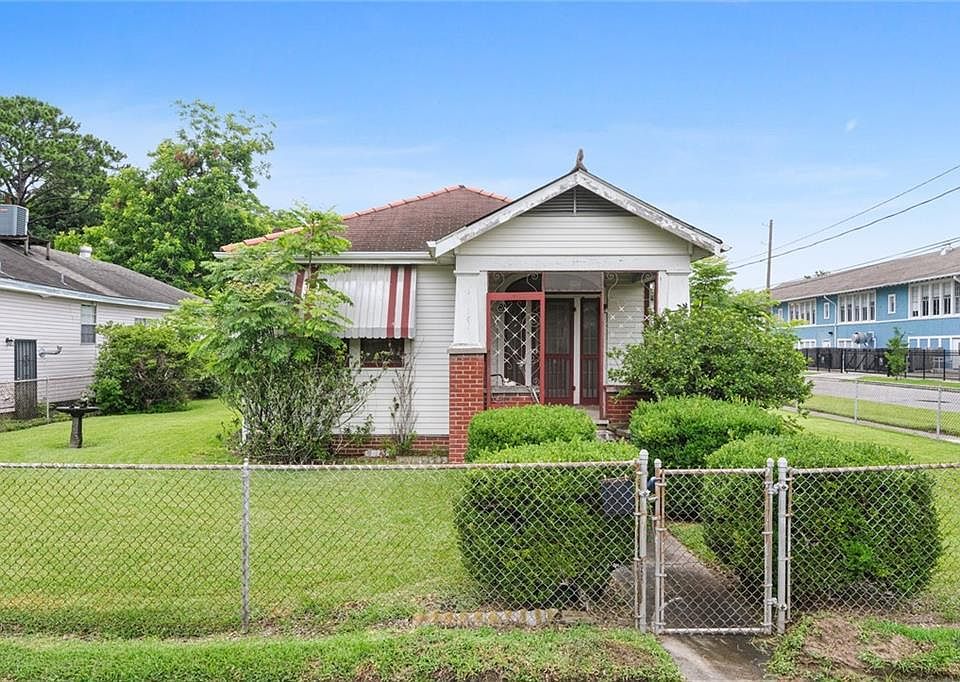1st image of 1105 Numa St