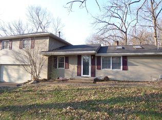 2269 E Thompson Pl, Springfield, MO 65804