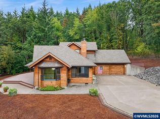 7025 NW Quailwood Dr, Albany, OR 97321