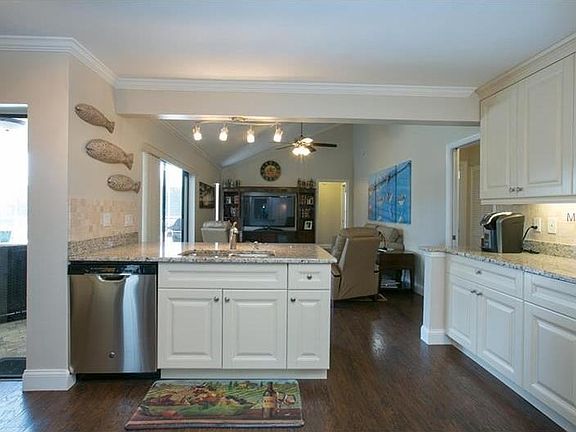4th image of 4220 Kingston Ct
