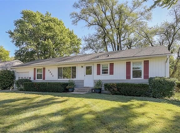 2nd image of 9823 Newton Ave