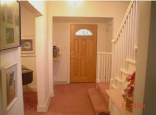 1527 Valmont St, Pittsburgh, PA 15217