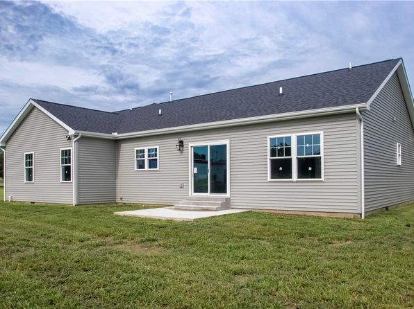 3812 Sonny Ln, Danville, IL 61832