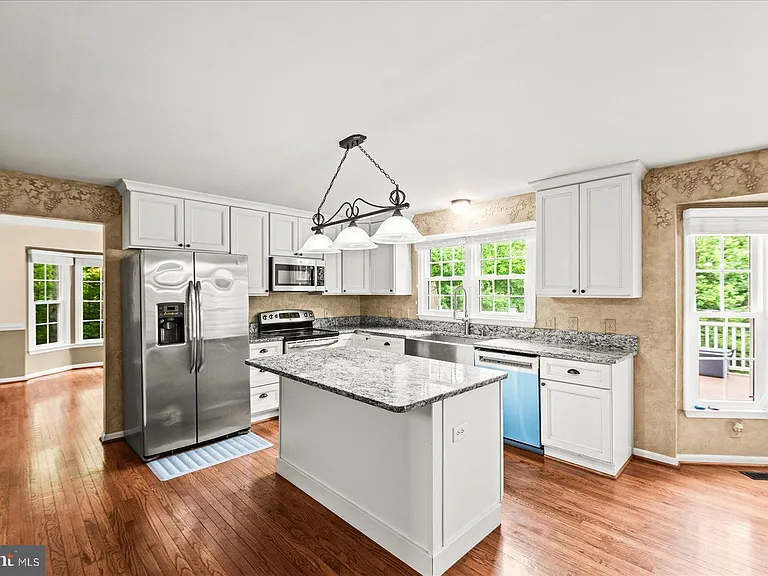 80 Stonewall Dr — Photo 16