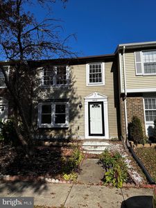 8305 Pondside Ter, Alexandria, VA, 22309