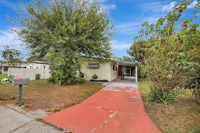 1st image of 14 Robin Ln
