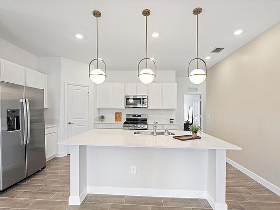 3rd image of 5979 NW Pickering Drive