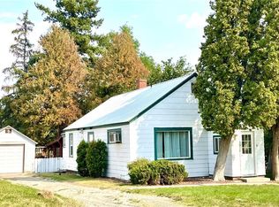 219 S Douglas St, Omak, WA 98841