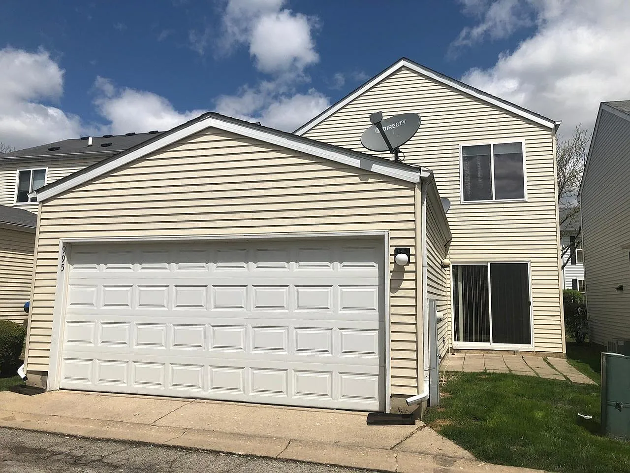 995 Symphony Dr — Photo 3