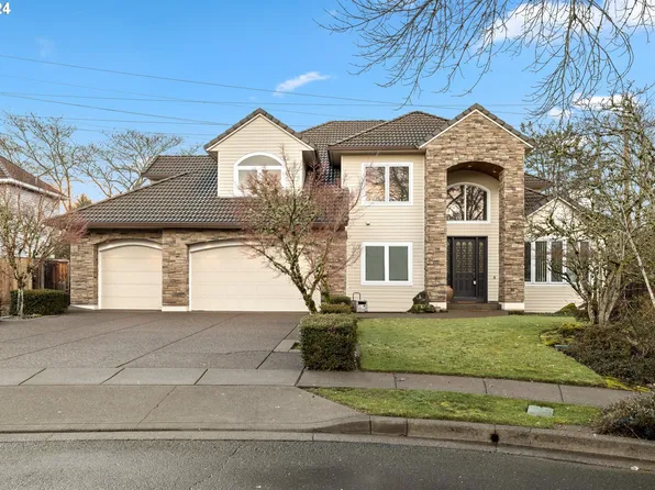 296 NW Pacific Grove Dr, Beaverton, OR 97006
