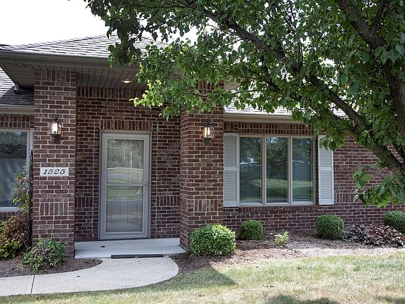 2nd image of 1525 S Patriot Dr #1525