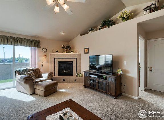 3rd image of 1371 Boardwalk Dr