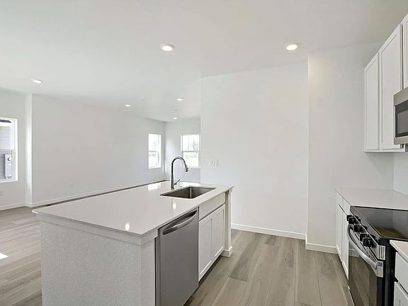 4th image of 6400 Red Willow Dr Unit 2
