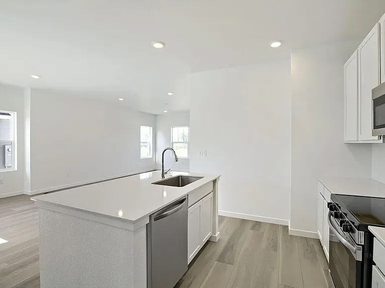 6400 Red Willow Dr #2 — Photo 2