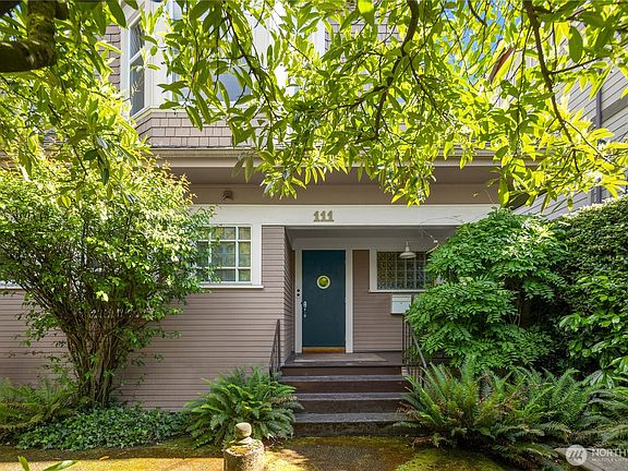 3rd image of 111 W Kinnear Place