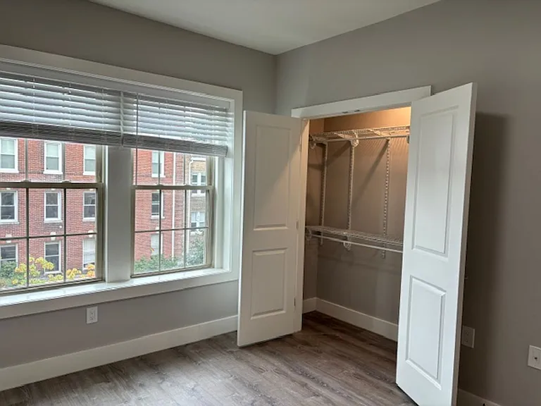 1825 Vernon St NW — Photo 12