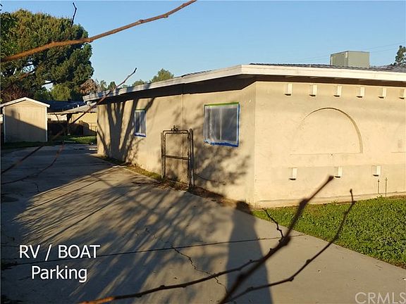 2nd image of 3046 Corona Ave