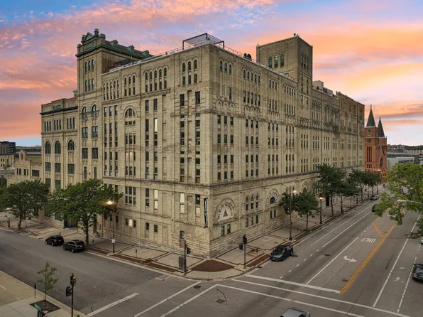 270 East Highland AVENUE #426, Milwaukee, WI 53202