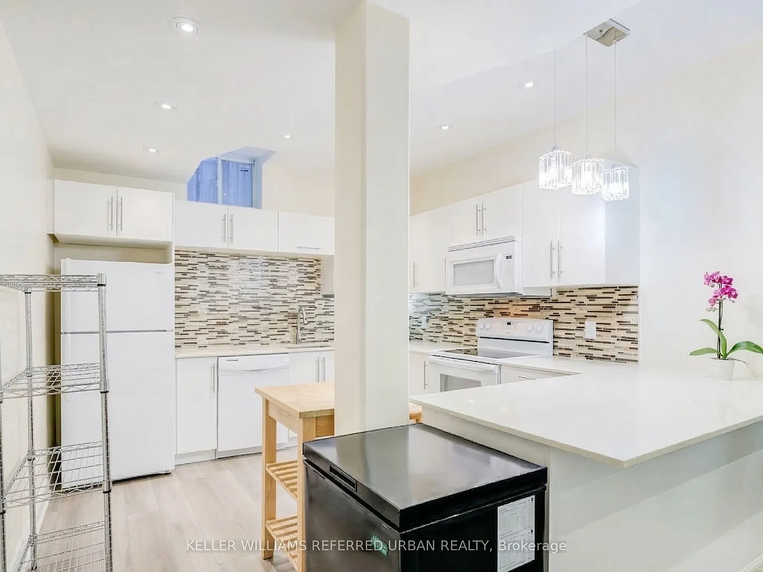 3 bed, $2,499 — Photo 3