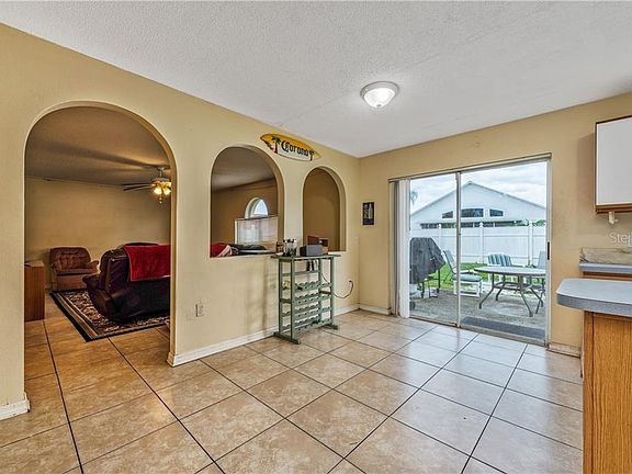 4th image of 4144 Stonefield Dr