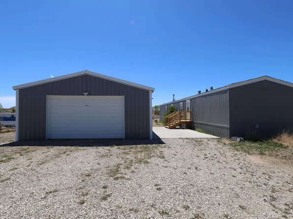 24 Oak Dr, Cody, WY 82414