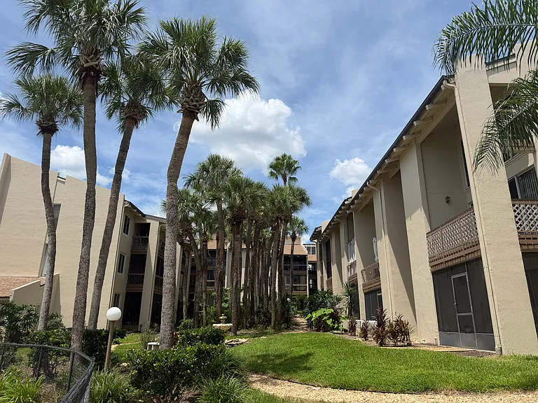 620 Orange Dr #227 — Photo 23