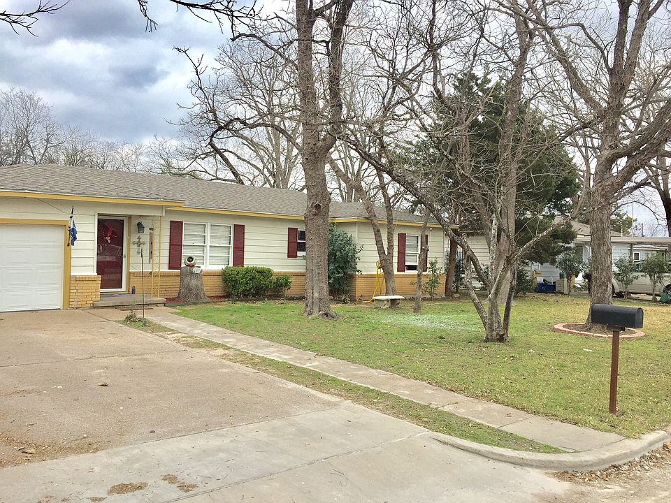 107 Meadowbrook 