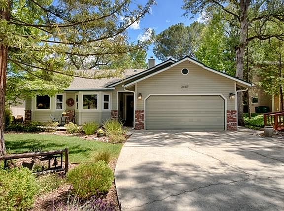 3rd image of 24107 Oakmont Way